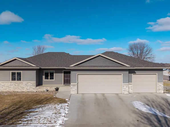 2000 W Tyler Dr, Brandon, SD 57005