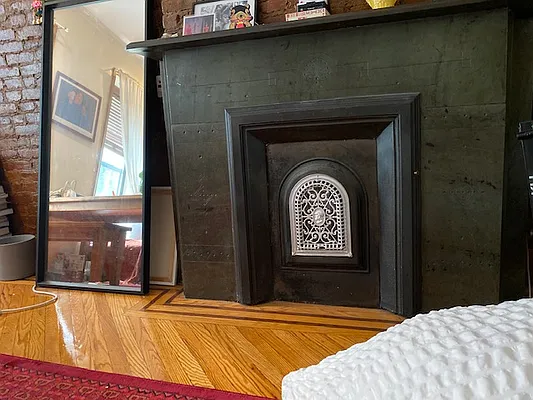 Rented by A P Realty Group NY LTD | media 8