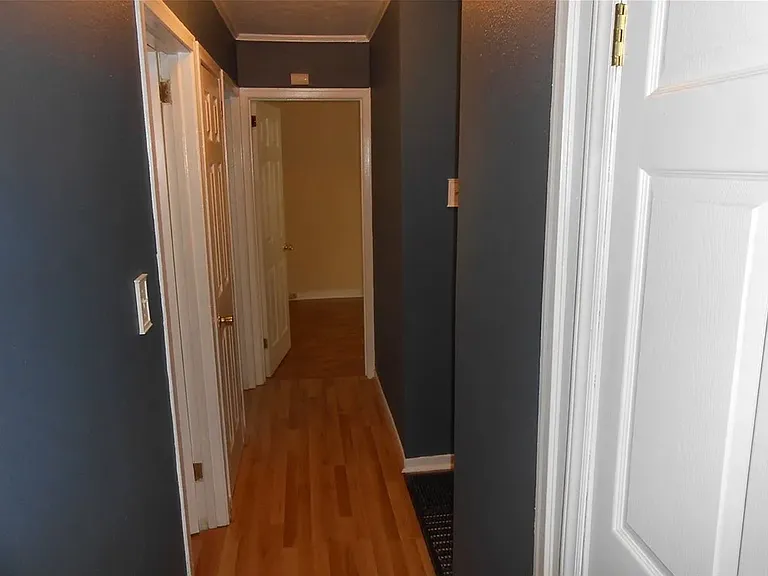 1402 Vance Dr — Photo 28