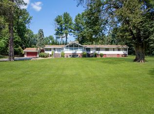 825 Orchard Ln, Oyster Bay, NY 11771