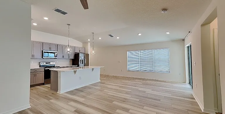 1052 Papaya Cir — Photo 6