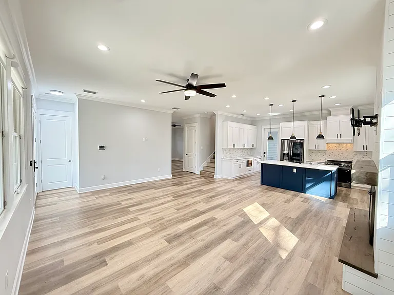 506 E Mohawk Ave — Photo 9