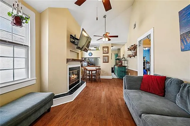 527 Grefer Ave — Photo 7