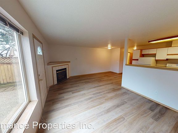 5th image of 710 Polk St APT C