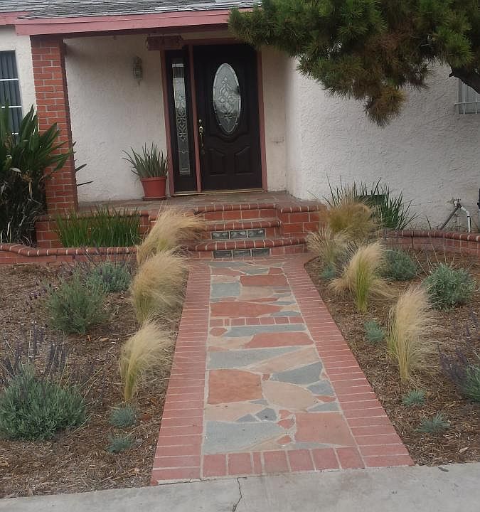 2nd image of 12433 S San Pedro St