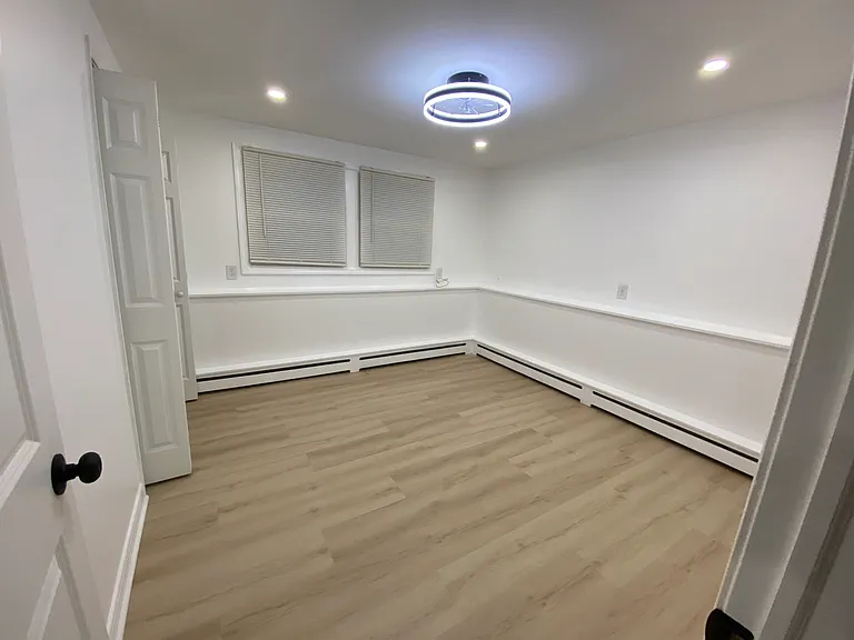 2 Burning Bush Blvd #2B — Photo 25