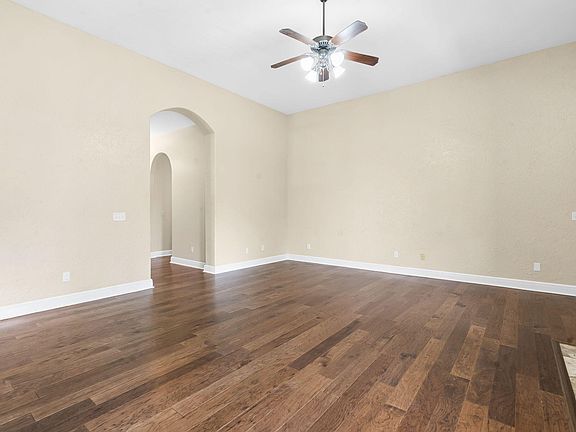 5th image of 3857 N Sheedy Avenue