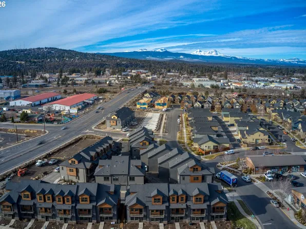 20550 Empire Ave, Bend, OR 97701
