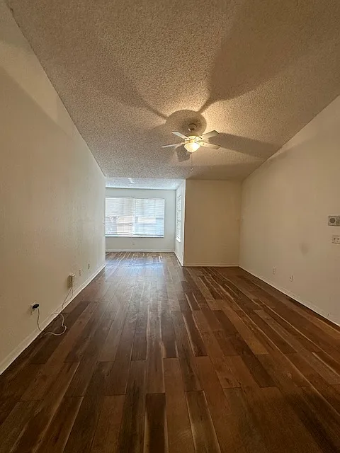 4630 Commander Drive - 1034 — Photo 2