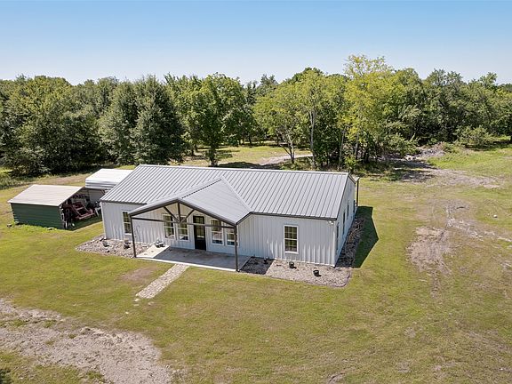 3rd image of 822 Private Rd #7370