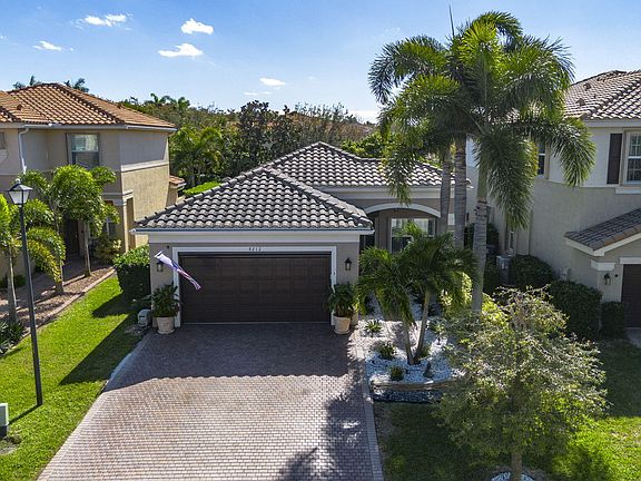 5th image of 8212 Adrina Shores Way