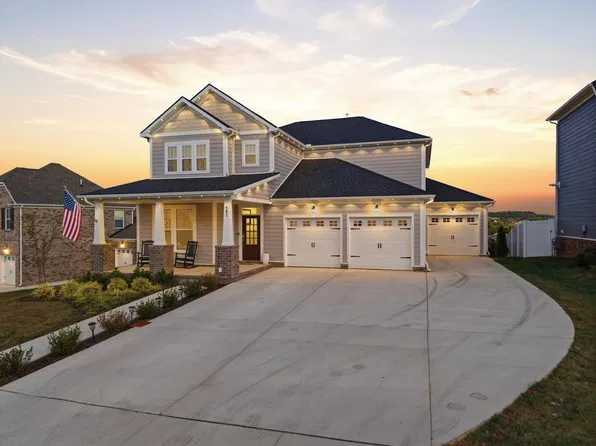 582 Gingerwood Ln, Hendersonville, TN 37075