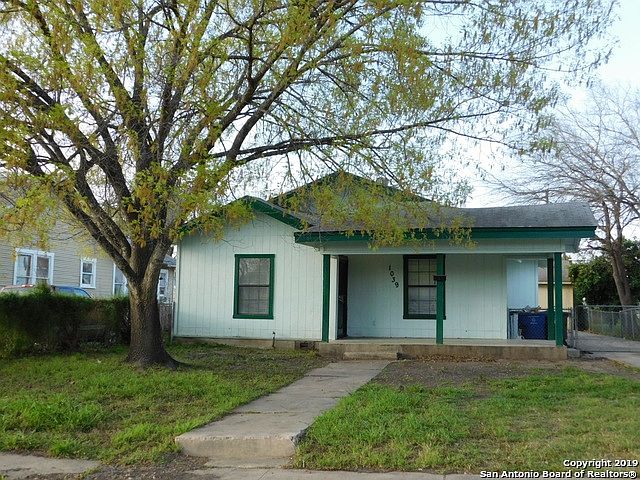 1st image of 1039 Schley Ave