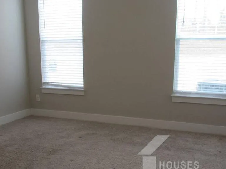 27 Creekhaven Ln — Photo 13