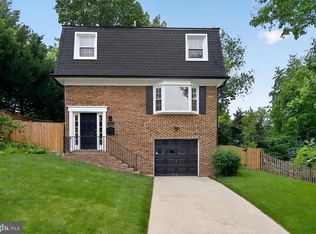 250 Aspen St, Alexandria, VA 22305