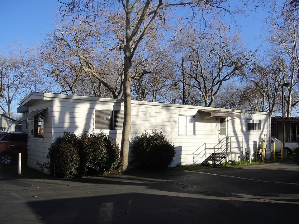 1st image of 621 E Lockeford St #31