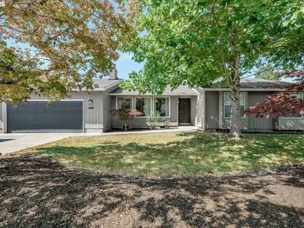 859 NE Kathryn St, Hillsboro, OR 97124