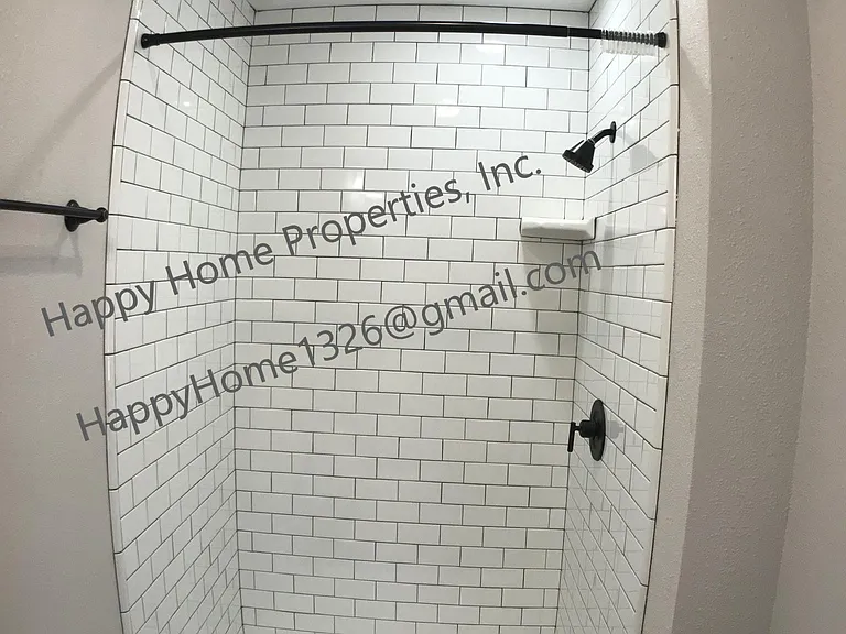 3708 Zion Pl #B — Photo 5