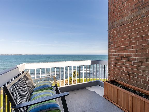 4th image of 1 Seal Harbor Rd #Penthouse 16