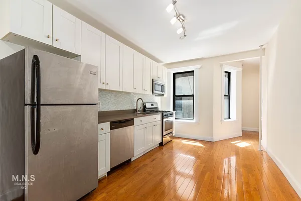 Rented by MNS | media 15