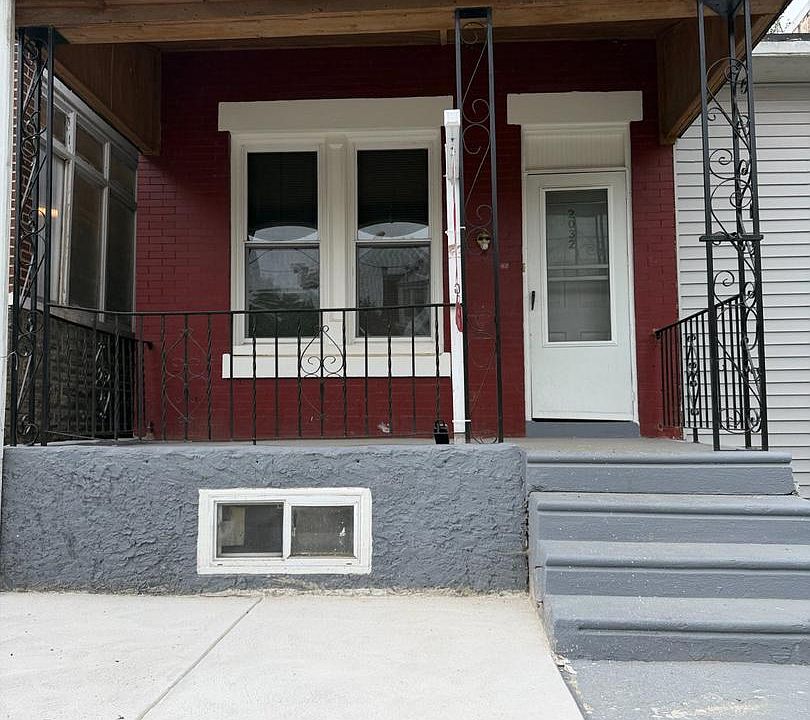 1st image of 2032 Estaugh St