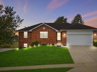 2406 W Heritage Drive, Ozark, MO 65721