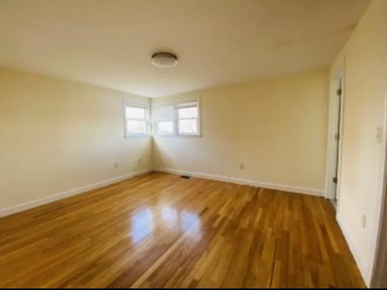 11 Selwyn Rd — Photo 8