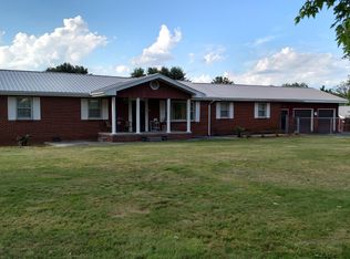 2545 Memory Garden Rd, Jamestown, TN 38556