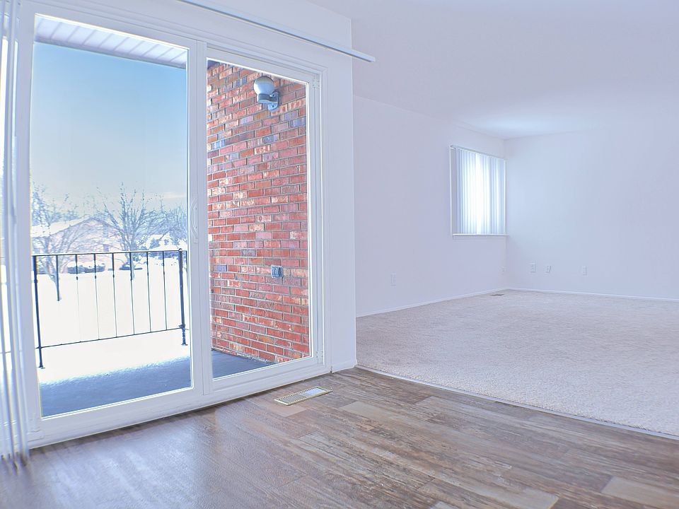 27489 Parkview Blvd # 27-7303, photo 11
