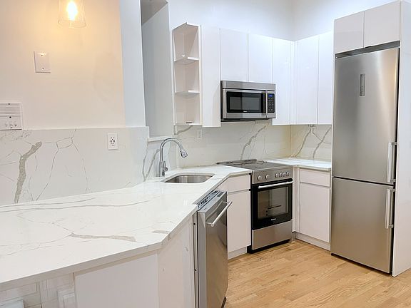2nd image of 360 W 116th St #1D