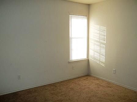 2nd image of 314 Creek St APT D