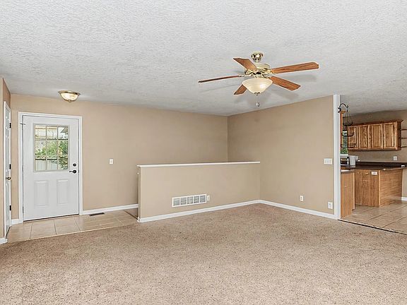 2nd image of 4105 Harris St
