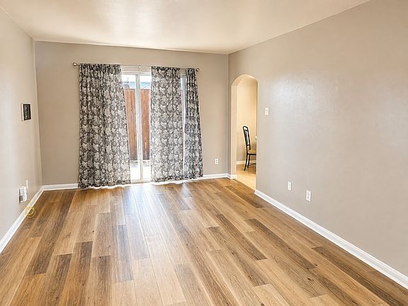 5th image of 15931 Stillwood St APT 1096