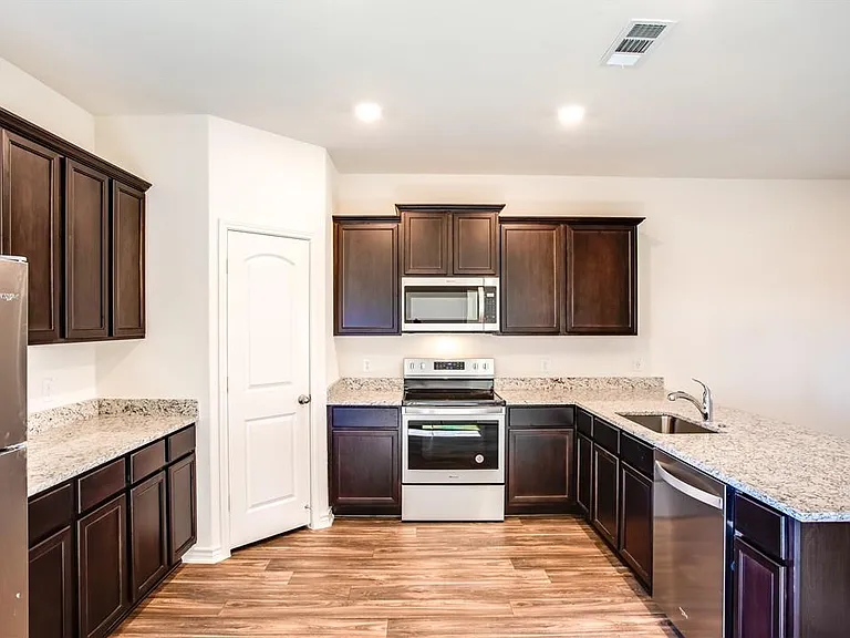 14201 Prairie Sod Ln — Photo 10