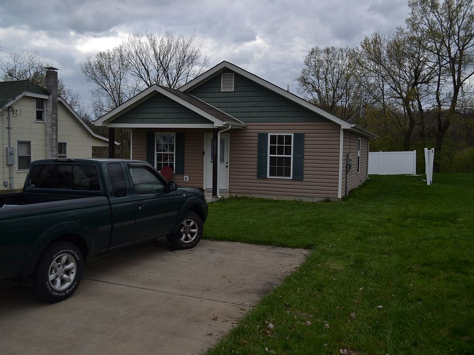 2nd image of 175 Hammer Ave