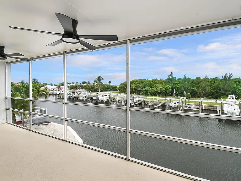 200 N El Mar Dr #B202 — Photo 2