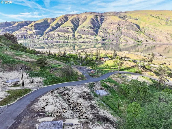 4724 Simonelli Rd, The Dalles, OR 97058