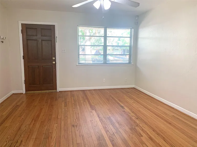 4427 Warm Springs Rd — Photo 4