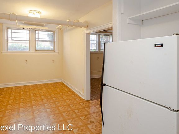 5th image of 1329 W Touhy Ave #11714004
