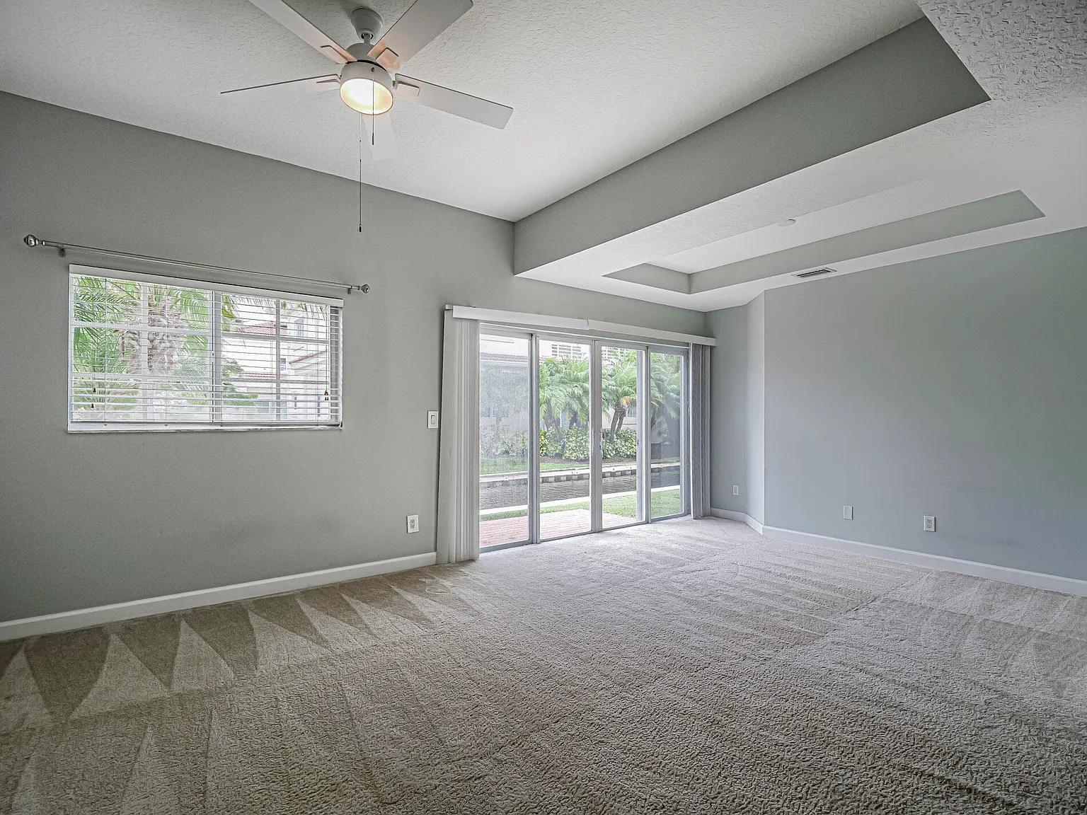 2 bed, 2.0 bath, 1114 sqft, $2,000 — Photo 4