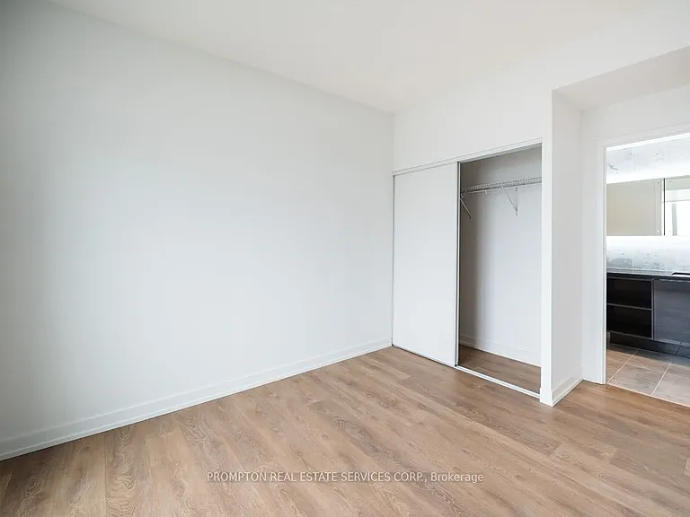 117 McMahon Dr #2702 — Photo 6