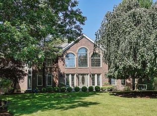 8 Kings Rd, Sharon, MA 02067