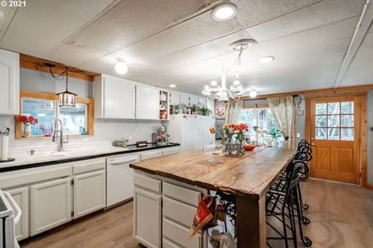 2nd image of 37734 River Dr