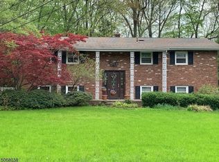 29 Douglas Dr, Towaco, NJ 07082