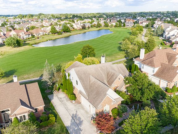 4th image of 45506 Muirfield Dr