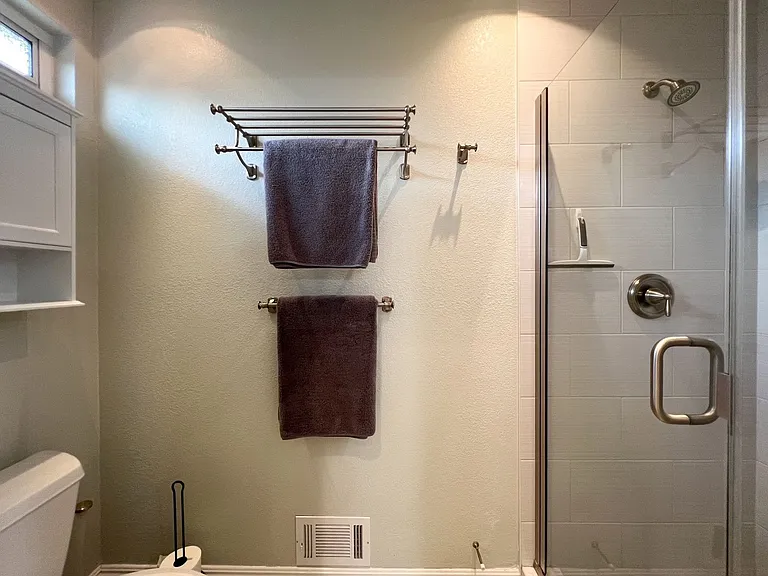 3321 Anita Ct — Photo 22