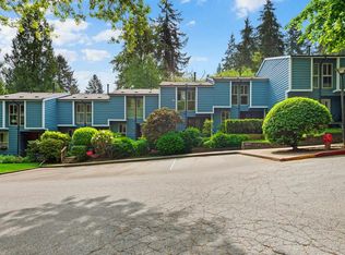 128 Brookside Dr, Pt Moody, BC V3H 3H6
