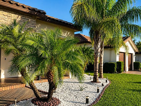 3rd image of 5151 Monza Ct #5151