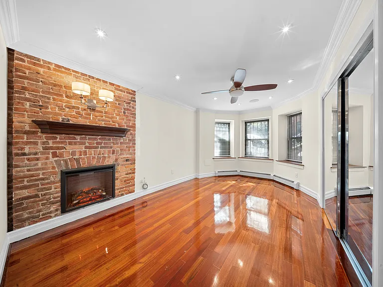 419 Hancock St #1 — Photo 14