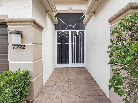 3rd image of 6772 Pisano Drive